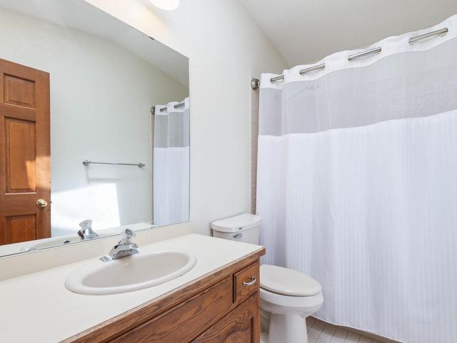 13420 Pennock Avenue, Apple Valley, MN 55124