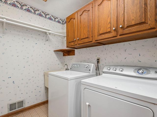 13420 Pennock Avenue, Apple Valley, MN 55124