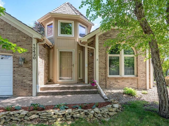 13420 Pennock Avenue, Apple Valley, MN 55124