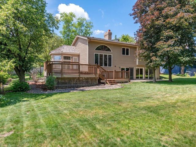 13420 Pennock Avenue, Apple Valley, MN 55124
