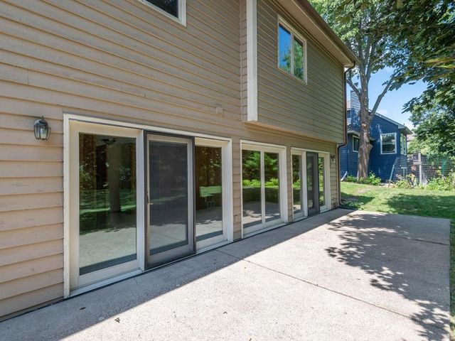 13420 Pennock Avenue, Apple Valley, MN 55124