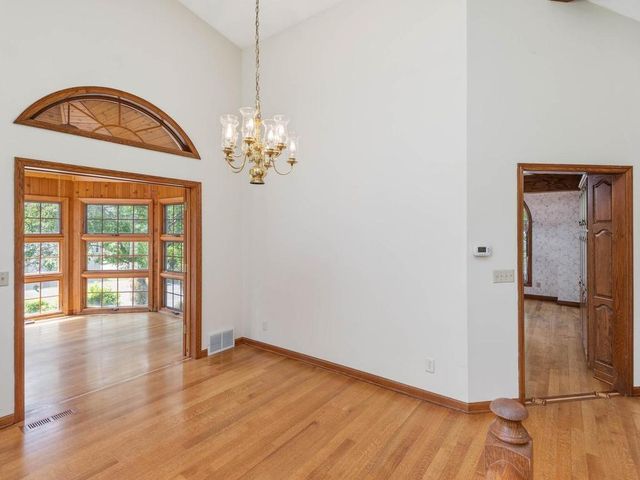 13420 Pennock Avenue, Apple Valley, MN 55124