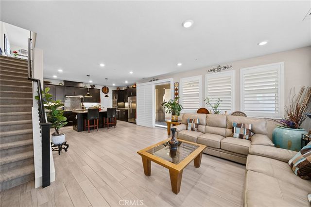 27105 Yearling, Saugus, CA 91350