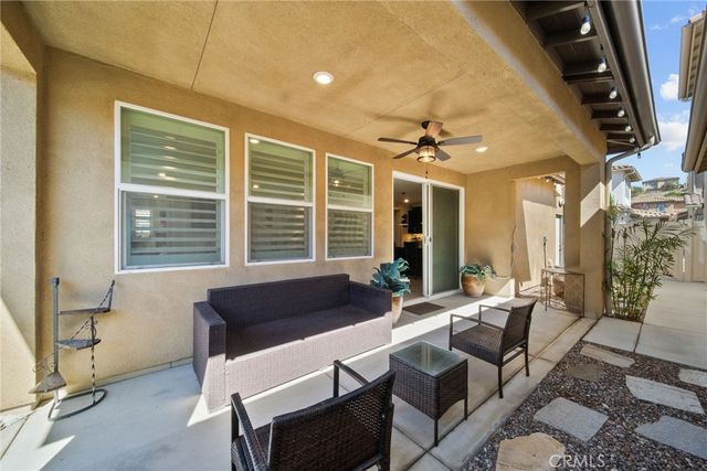 27105 Yearling, Saugus, CA 91350