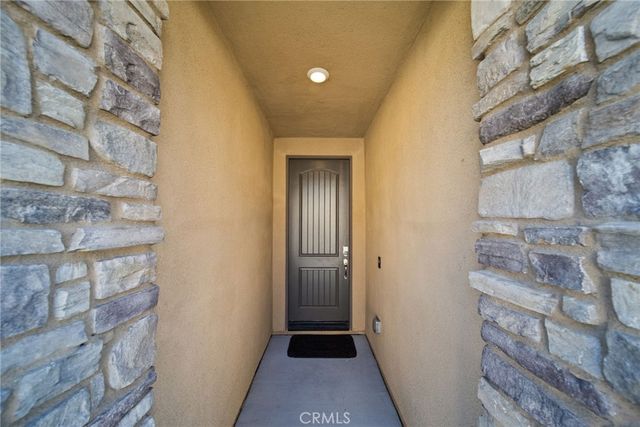 27105 Yearling, Saugus, CA 91350