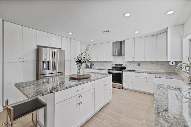 17304 VAGABOND CIRCLE, Punta Gorda, FL 33955