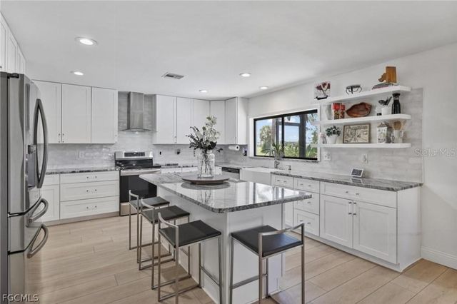 17304 VAGABOND CIRCLE, Punta Gorda, FL 33955