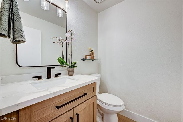 3948 Cobble Creek Court, Las Vegas, NV 89108