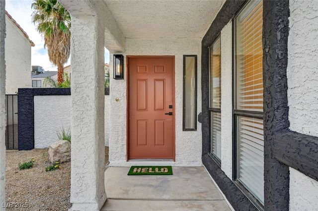 3948 Cobble Creek Court, Las Vegas, NV 89108