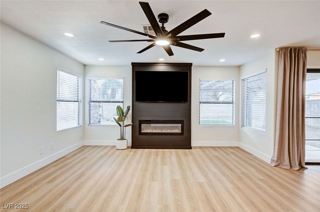 3948 Cobble Creek Court, Las Vegas, NV 89108