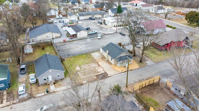 807 Maple Ct, Hopkinsville, KY 42240