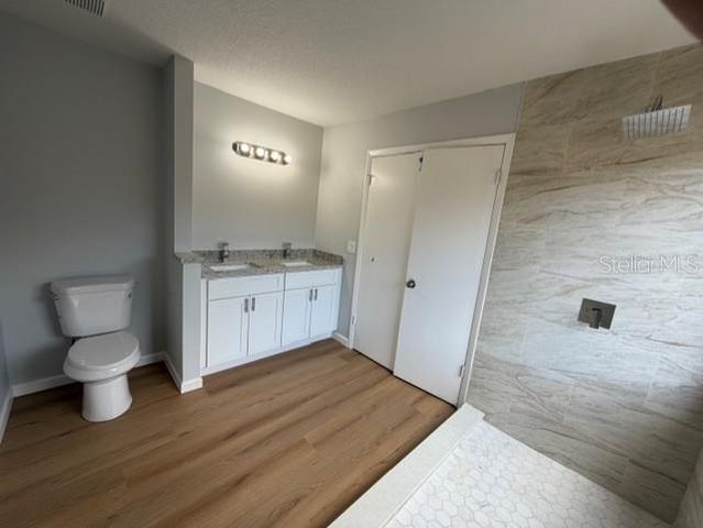 6812 MOORHEN CIRCLE, Orlando, FL 32810