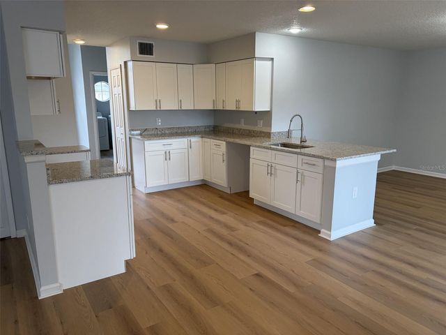 6812 MOORHEN CIRCLE, Orlando, FL 32810