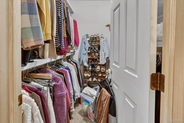 18 Thornapple Ct Court, Saginaw, MI 48603