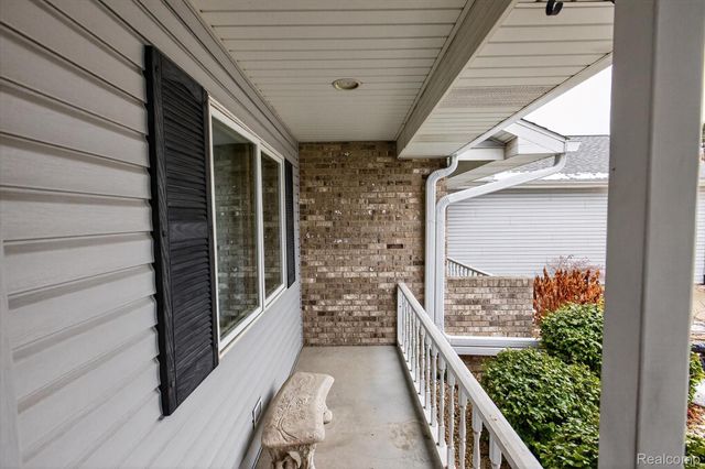 18 Thornapple Ct Court, Saginaw, MI 48603