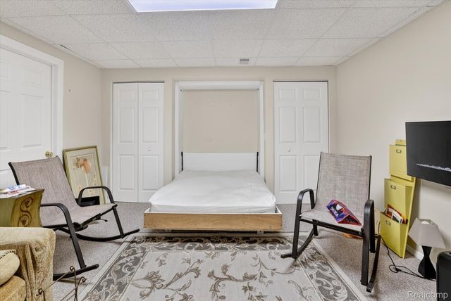 18 Thornapple Ct Court, Saginaw, MI 48603