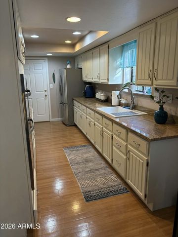 2237 W COUNTRY CLUB Drive, Overgaard, AZ 85933