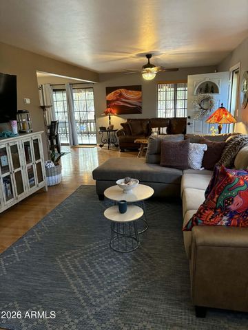 2237 W COUNTRY CLUB Drive, Overgaard, AZ 85933