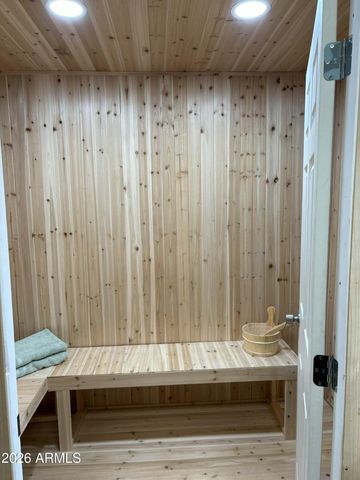 2237 W COUNTRY CLUB Drive, Overgaard, AZ 85933