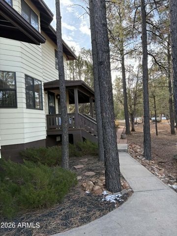 2237 W COUNTRY CLUB Drive, Overgaard, AZ 85933