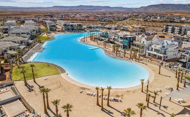 528 W GREEN MOUNTAIN DR, St. George, UT 84790