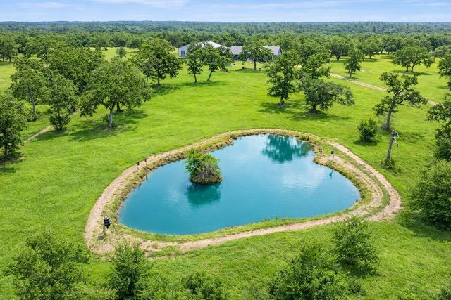 1507 Smith Rau Rd, Columbus, TX 78934