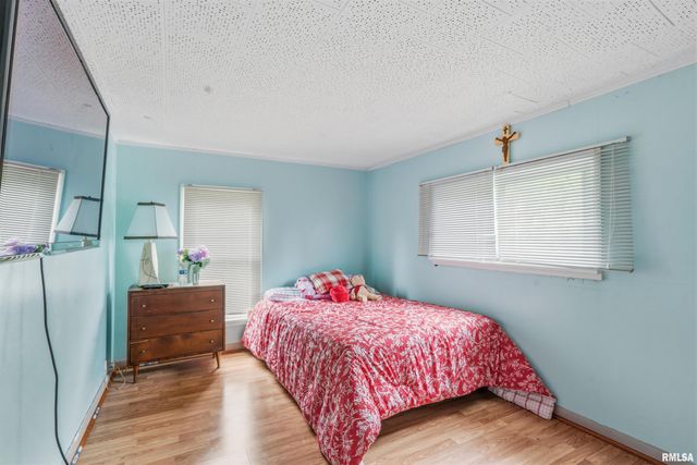 520 W MAPLE Avenue, Springfield, IL 62704
