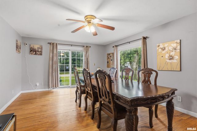 520 W MAPLE Avenue, Springfield, IL 62704