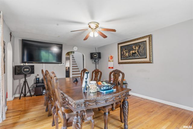 520 W MAPLE Avenue, Springfield, IL 62704