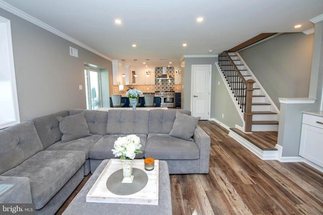 298 SUMMIT AVE, Conshohocken, PA 19428