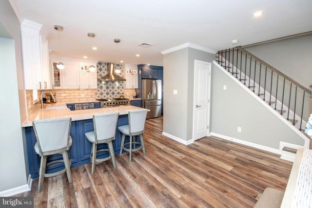 298 SUMMIT AVE, Conshohocken, PA 19428