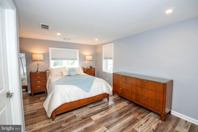 298 SUMMIT AVE, Conshohocken, PA 19428