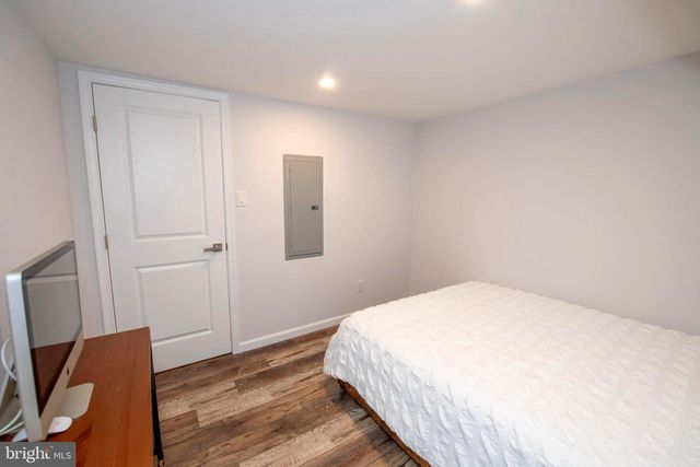 298 SUMMIT AVE, Conshohocken, PA 19428