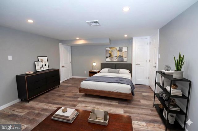 298 SUMMIT AVE, Conshohocken, PA 19428