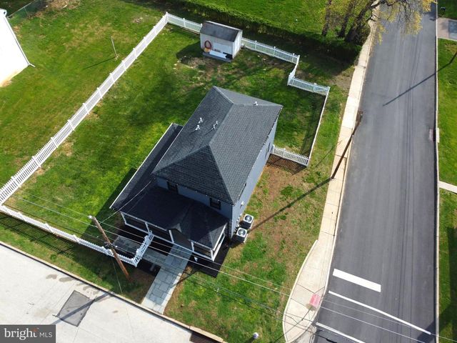 298 SUMMIT AVE, Conshohocken, PA 19428