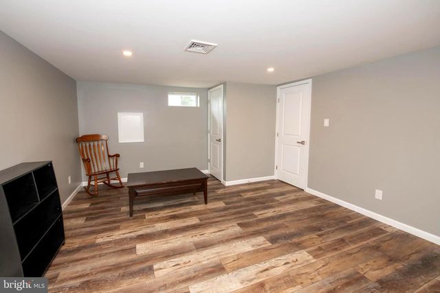 298 SUMMIT AVE, Conshohocken, PA 19428