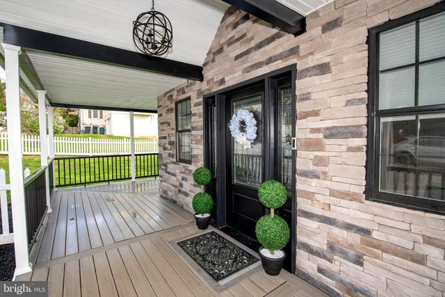 298 SUMMIT AVE, Conshohocken, PA 19428