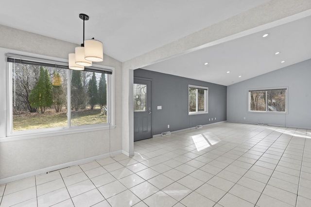 201 W Ellsworth LANE, Milwaukee, WI 53217