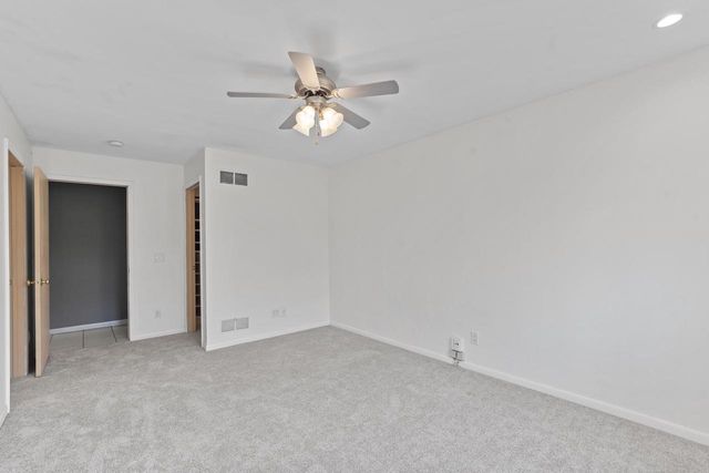 201 W Ellsworth LANE, Milwaukee, WI 53217