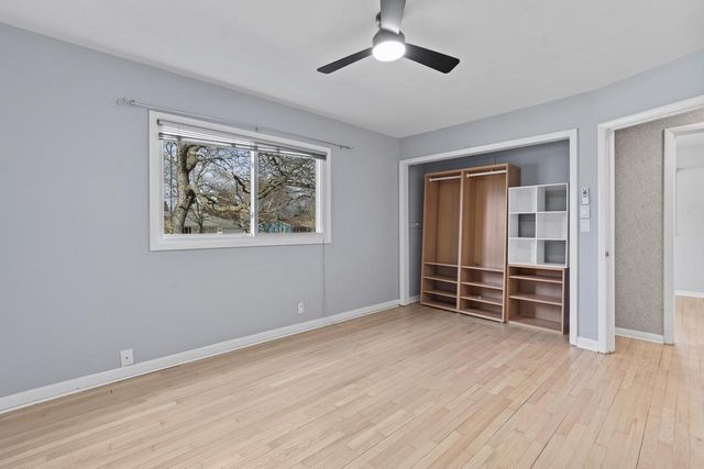 201 W Ellsworth LANE, Milwaukee, WI 53217