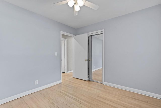 201 W Ellsworth LANE, Milwaukee, WI 53217