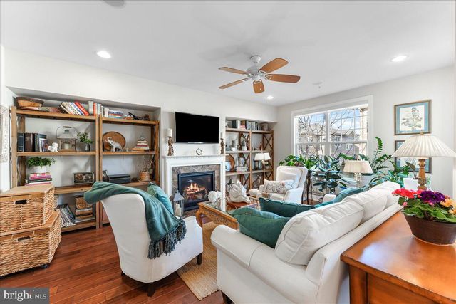 117 ELTON FARM CIR, Glen Mills, PA 19342