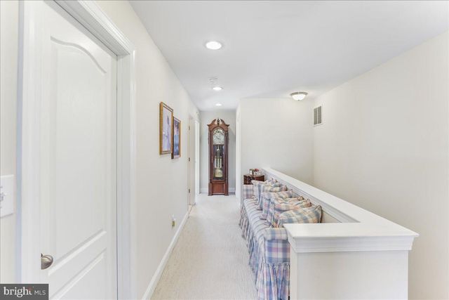 117 ELTON FARM CIR, Glen Mills, PA 19342