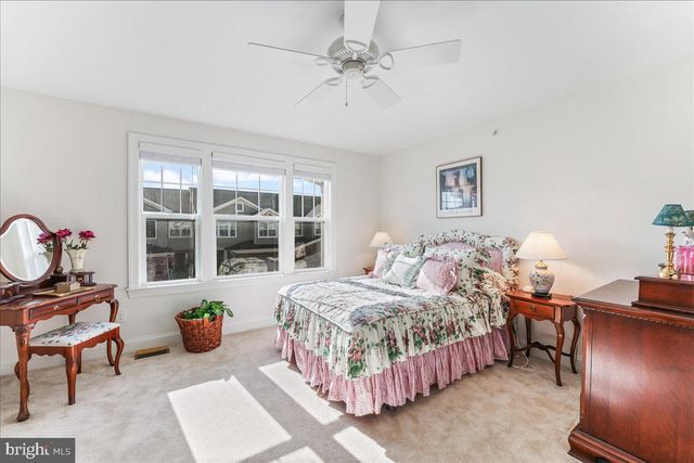 117 ELTON FARM CIR, Glen Mills, PA 19342