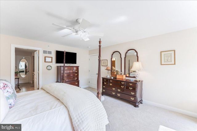 117 ELTON FARM CIR, Glen Mills, PA 19342