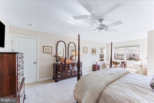 117 ELTON FARM CIR, Glen Mills, PA 19342