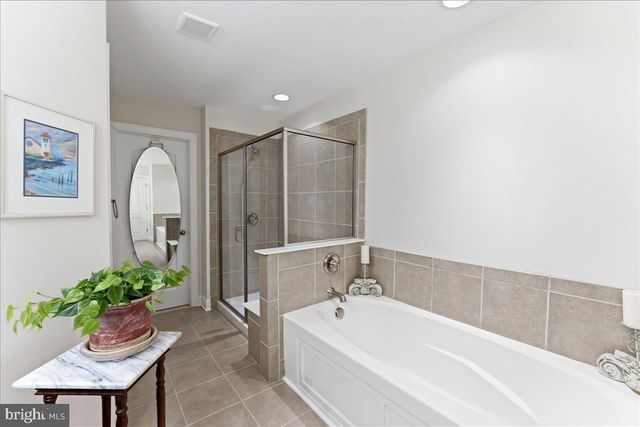 117 ELTON FARM CIR, Glen Mills, PA 19342