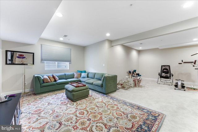 117 ELTON FARM CIR, Glen Mills, PA 19342