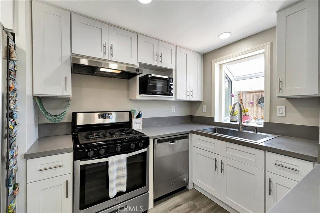 Image 12 of property listing at 1209 Alabama Street, Huntington Beach, CA 92648