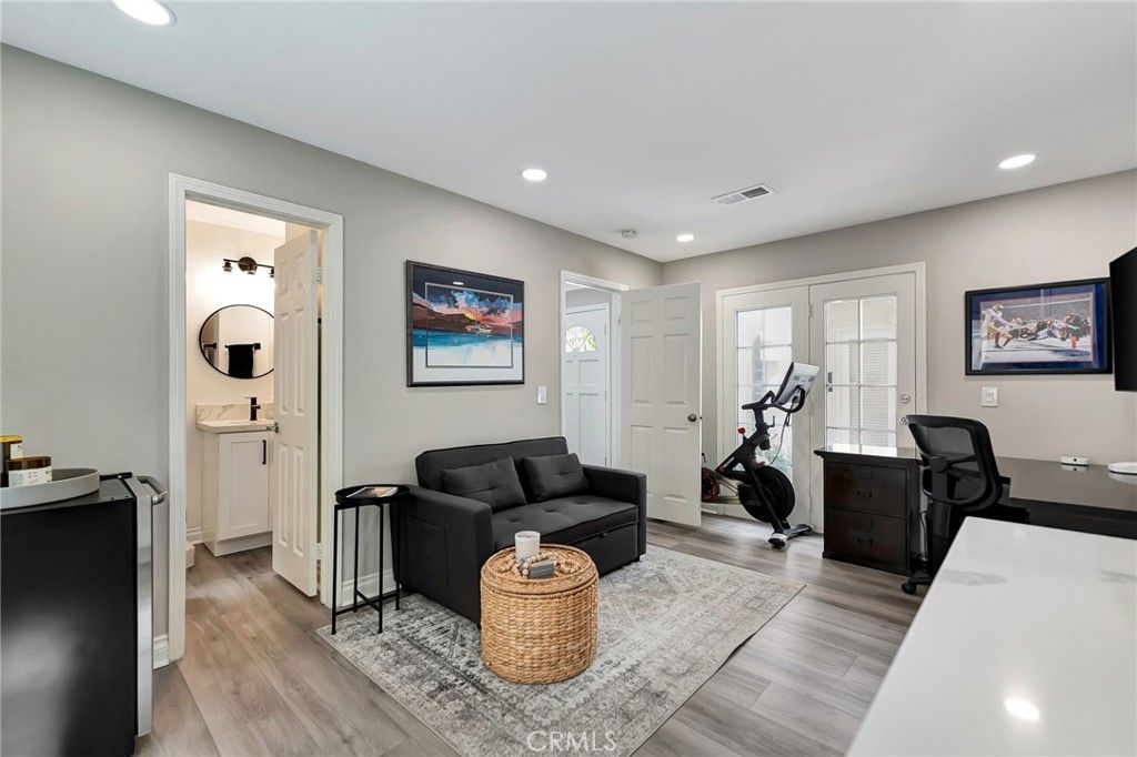 Image 17 of property listing at 1209 Alabama Street, Huntington Beach, CA 92648